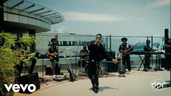 VIDEO: Bhadboi OML – Alade Ade (Live Performance) - Video Download