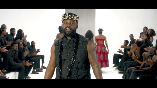 VIDEO: Falz – Round of Applause